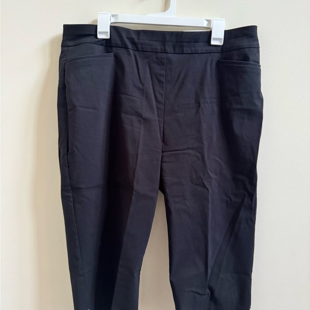 Chico's Black Capri Pants